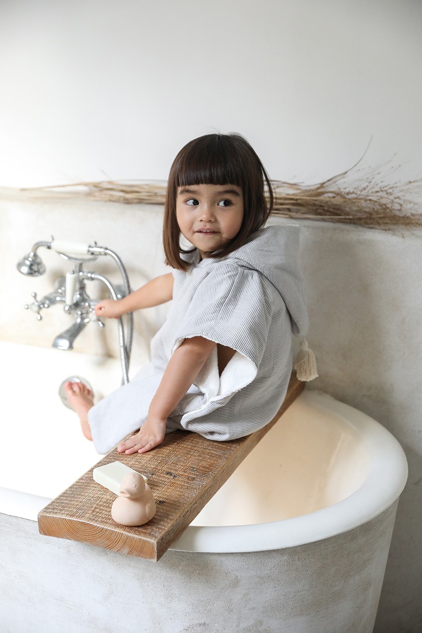 Children's customizable bath