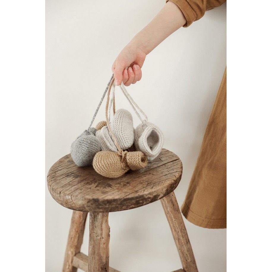 bonito patuco de punto para bebé - lista de maternidad - idea de regalo de nacimiento