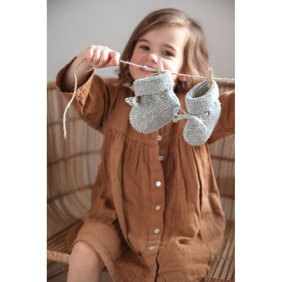 bonito patuco de punto para bebé - lista de maternidad - idea de regalo de nacimiento