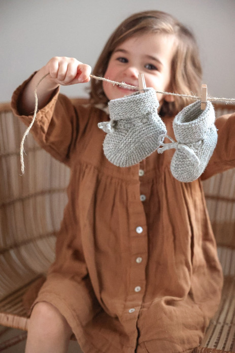 bonito patuco de punto para bebé - lista de maternidad - idea de regalo de nacimiento
