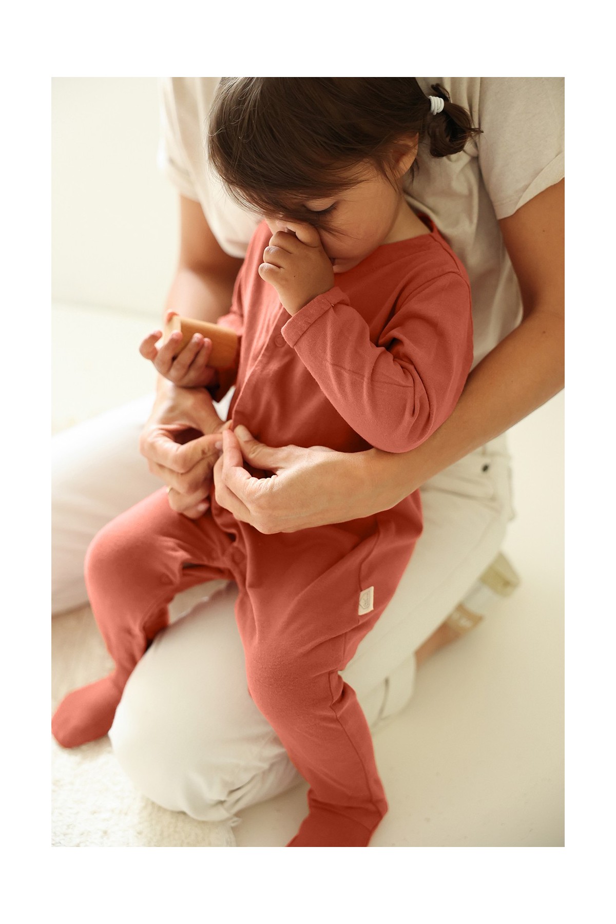 joli pyjama uni en jersey de coton bio pour bébé avec boutons pressions