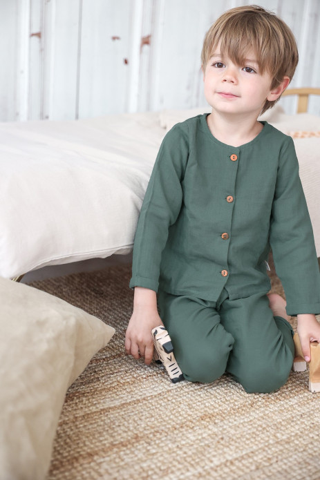 pijama infantil de dos piezas en gasa de algodón orgánico con botones de madera