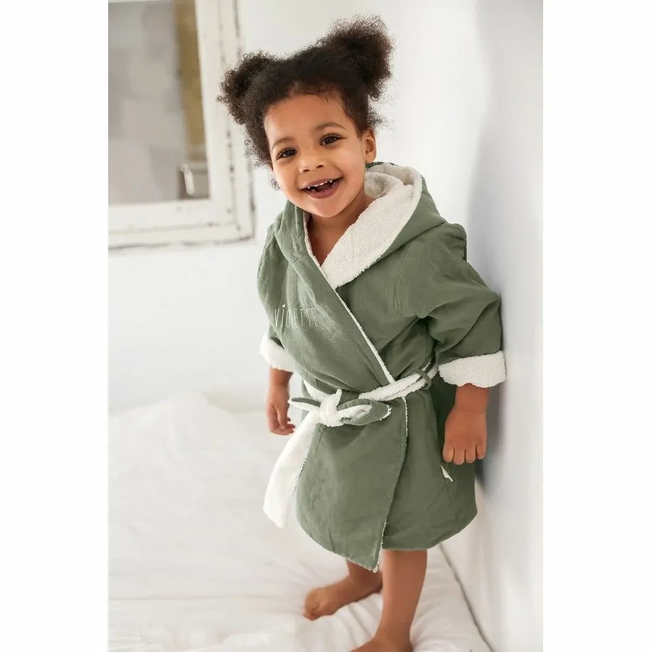 personalizable kids’ bathrobe in organic cotton swaddle fabric