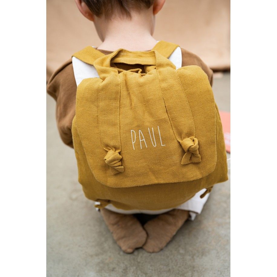 Pequeña mochila de lino personalizada para bebé, un regalo de nacimiento personalizado