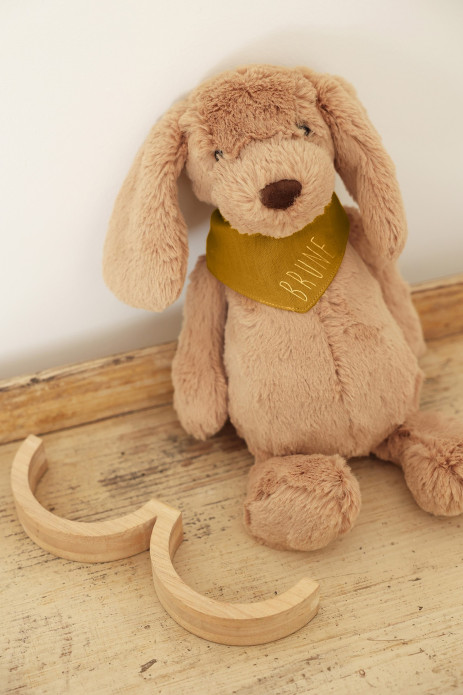 peluche perro suave con pañuelo personalizado