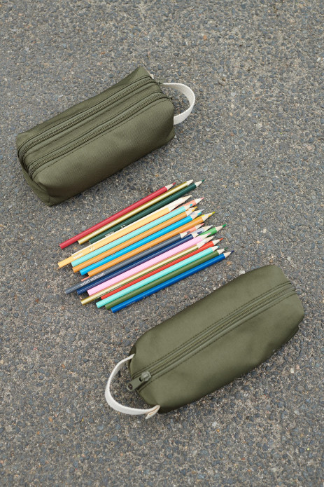 Bonito estuche escolar liso y personalizable, con dos compartimentos, perfecto para el colegio