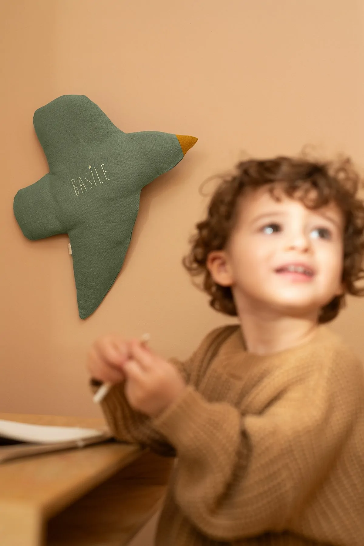 bonita decoración mural para habitación infantil - forma de pájaro en lino para personalizar