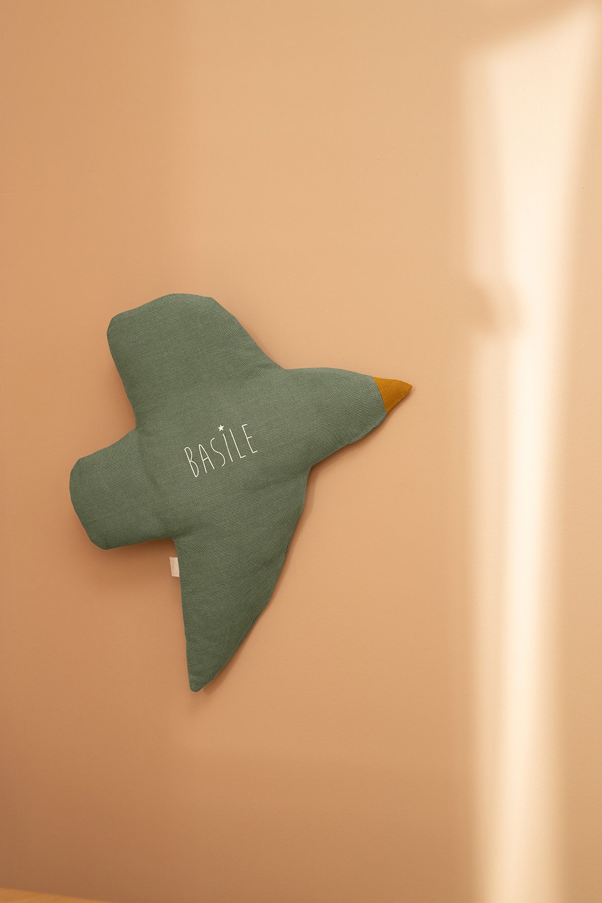 bonita decoración mural para habitación infantil - forma de pájaro en lino para personalizar