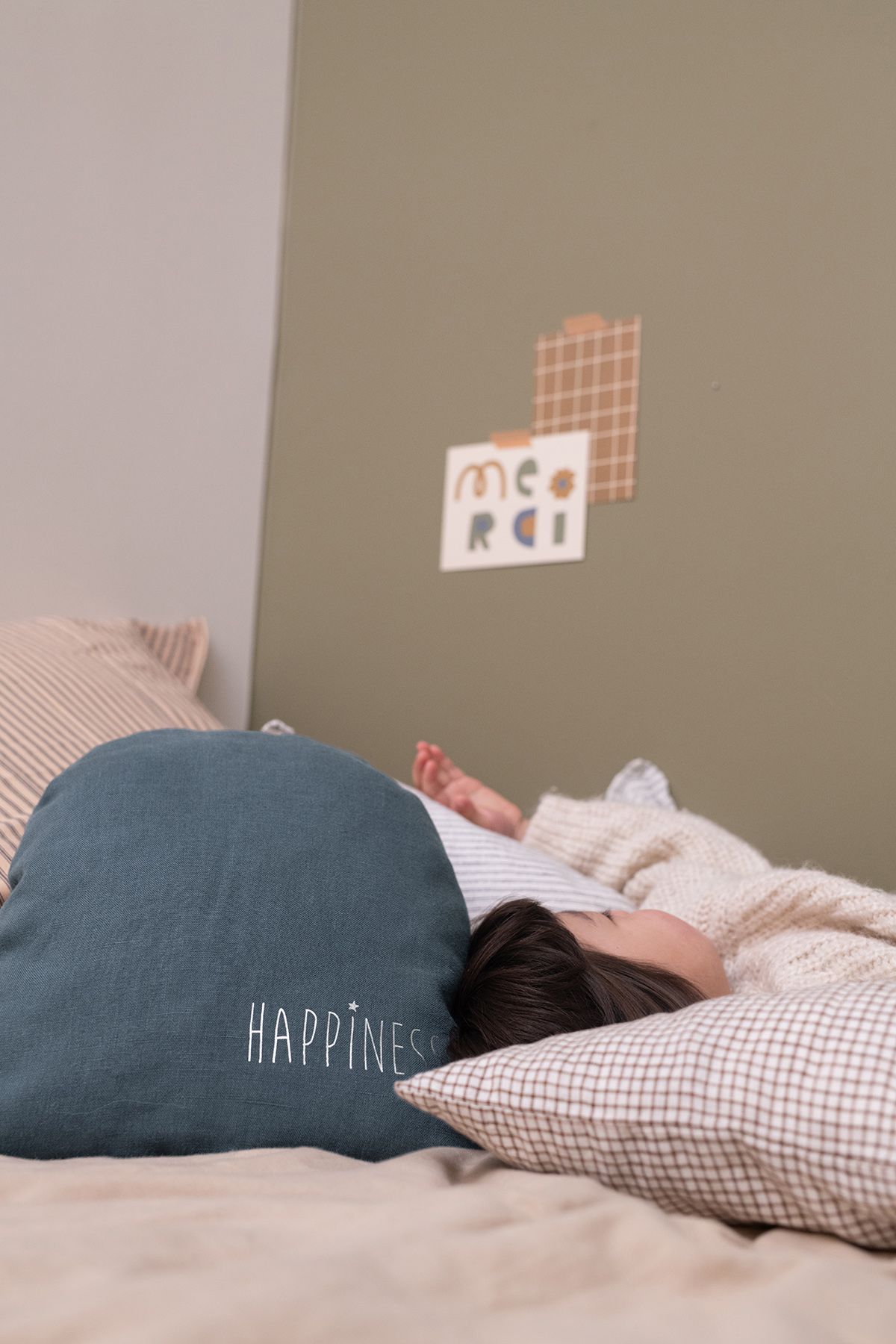 joli coussin uni et ovale - à personnaliser - idée cadeau originale