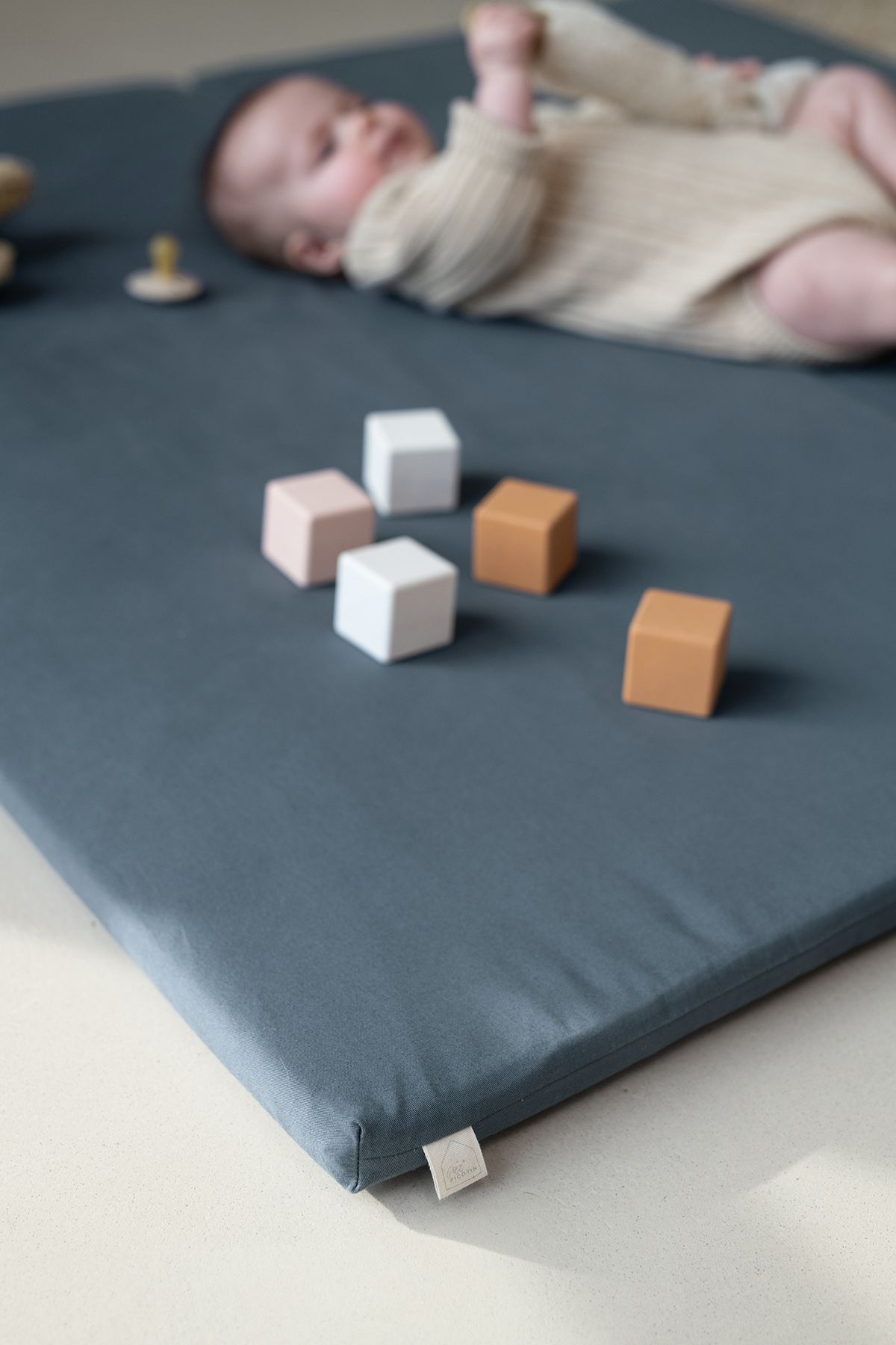 alfombra de juego personalizada y lisa - cómoda y transportable - impermeable y lavable