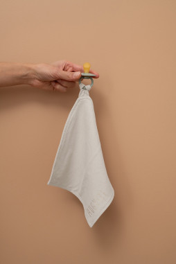 peluche porta-chupete personalizado para bebé