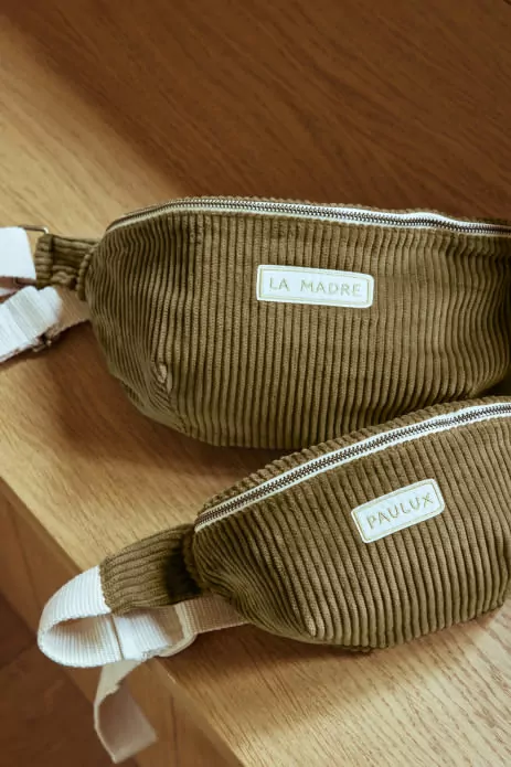 riñonera personalizable en terciopelo para niño