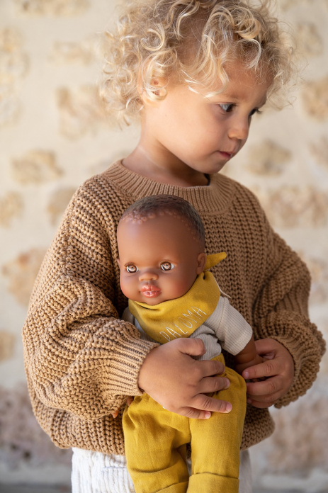 muñeca minikane con pañuelo personalizado regalo niño personalizado
