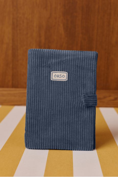 protector de cartilla de salud en terciopelo personalizable