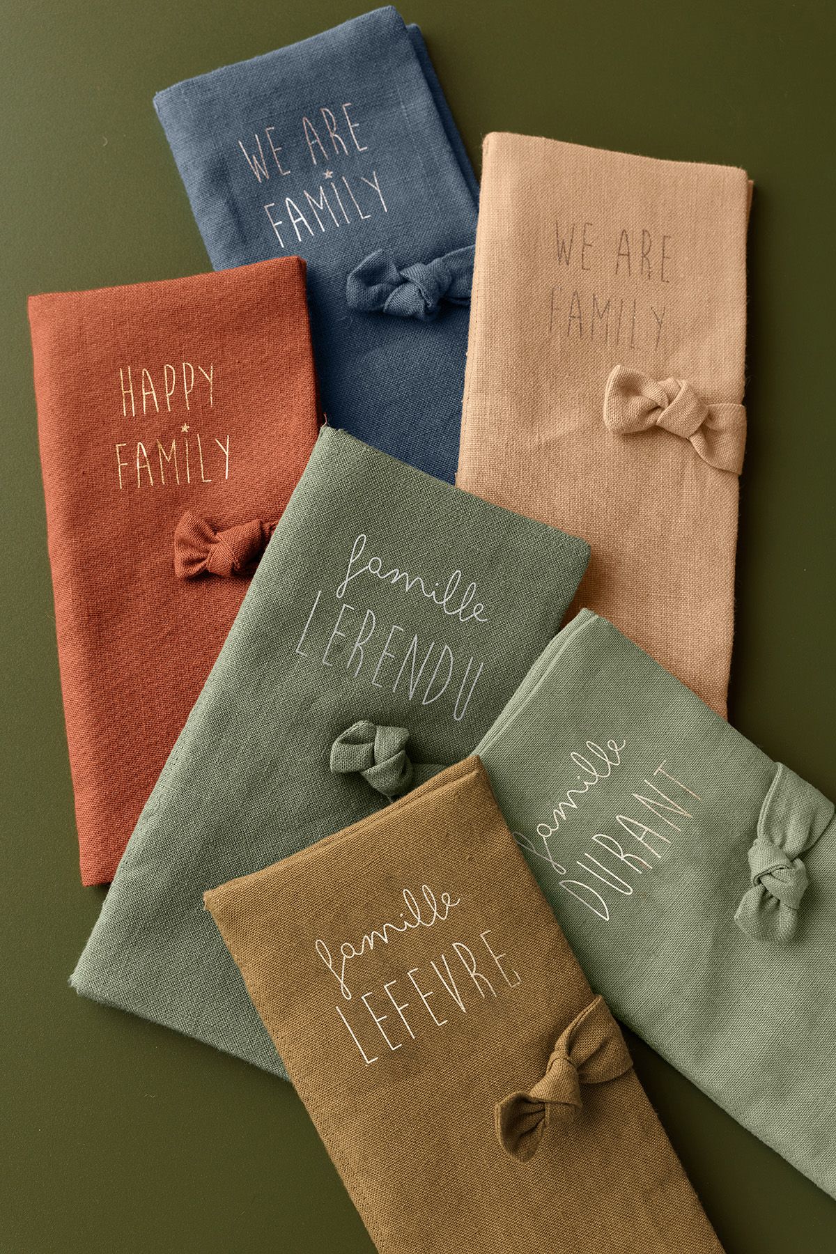 protector de libro de familia personalizado en lino - idea de regalo de boda