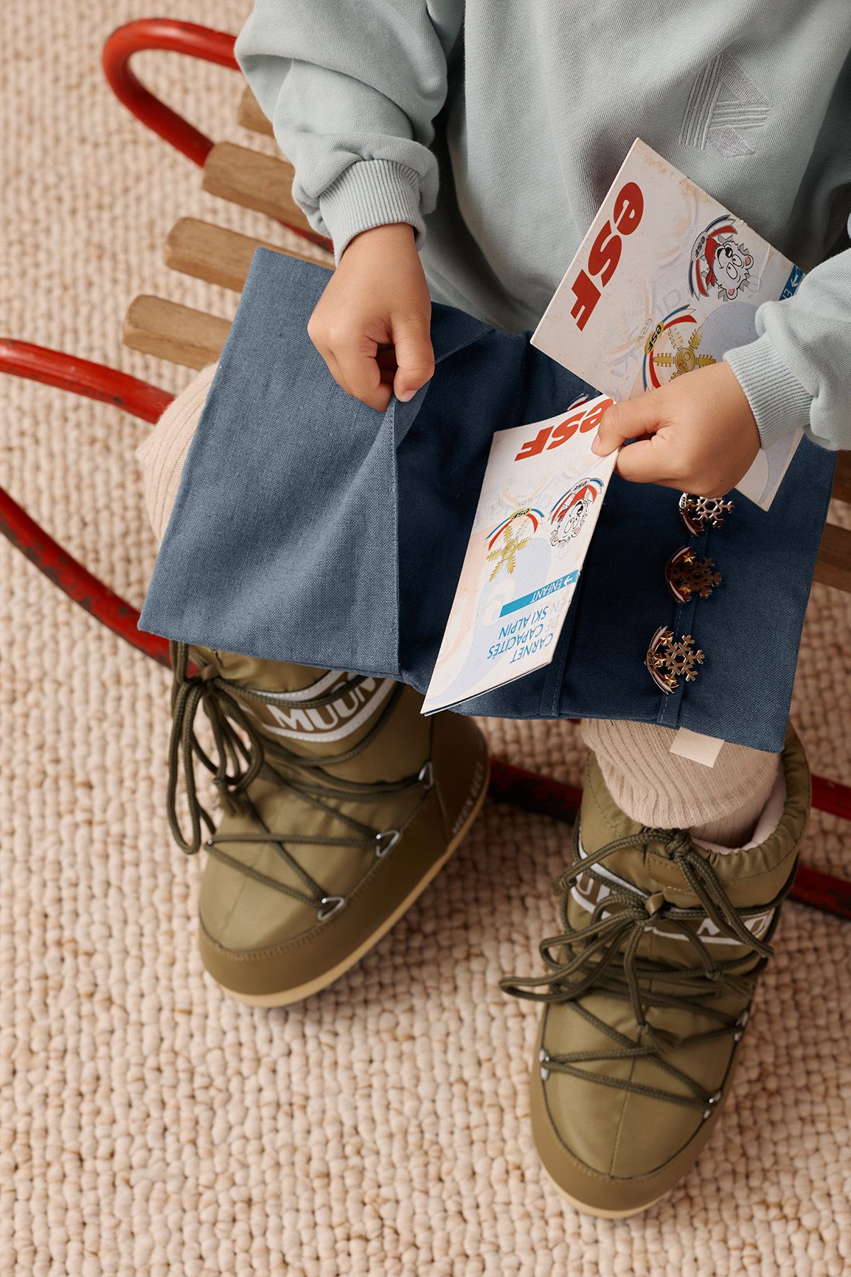 portamedallas de esquí personalizable en lino - idea de regalo original para niño