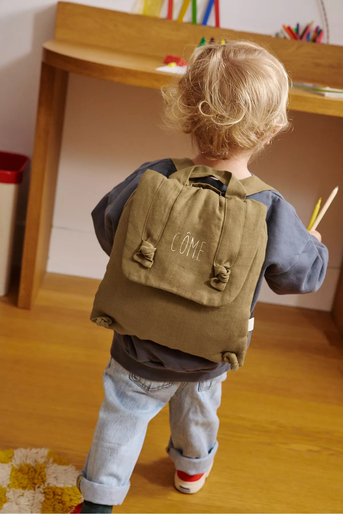 coffret cadeau bébé personnalisable sac à dos trousse de toilette carnet de santé