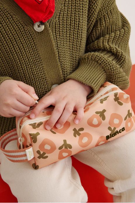 estuche de lápices infantil personalizable con compartimentos y motivos