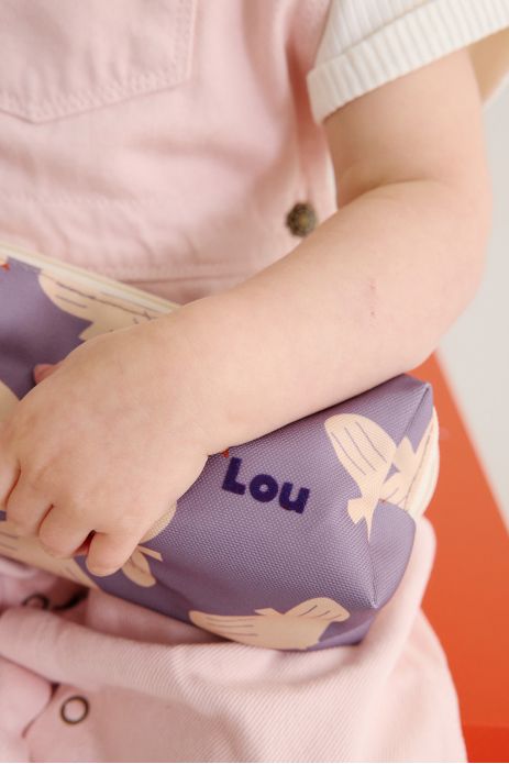 personalizable children's pencil case with compartments and patterns