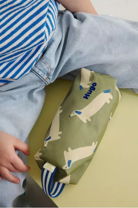 trousse à crayons enfant personnalisable avec des compartiments et à motifs