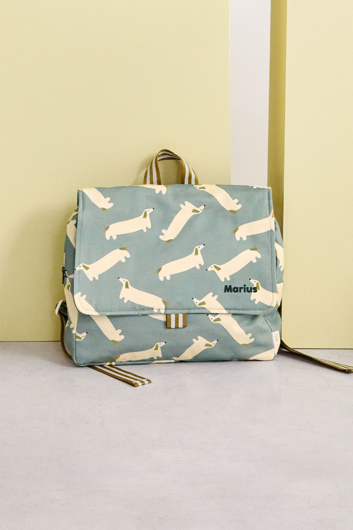 personalized nursery school satchel for children with pretty patterns
