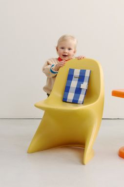 protector de cartilla sanitaria a cuadros para bebé personalizable