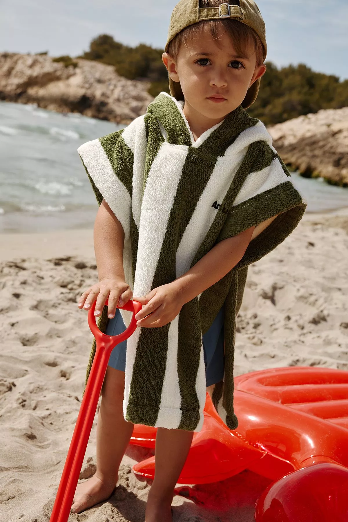 personalizable striped sponge poncho for children