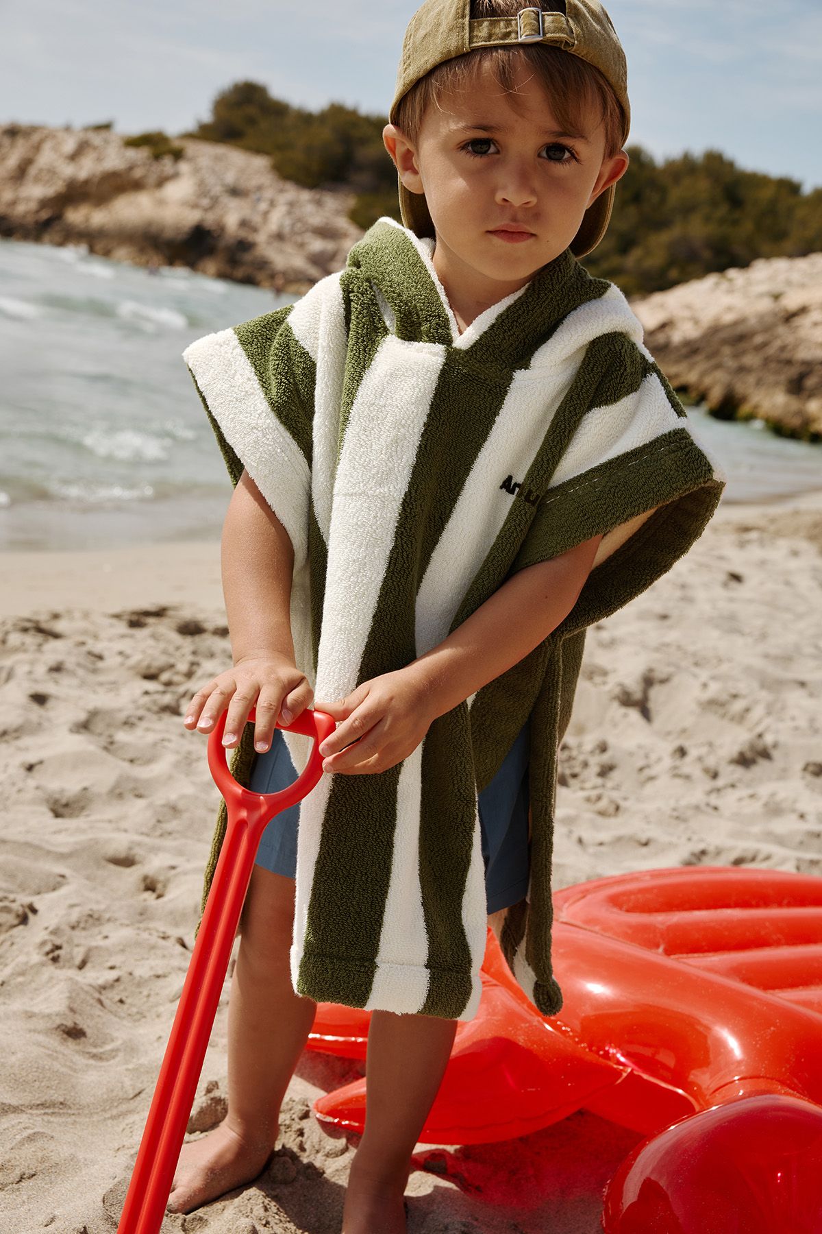 personalizable striped sponge poncho for children