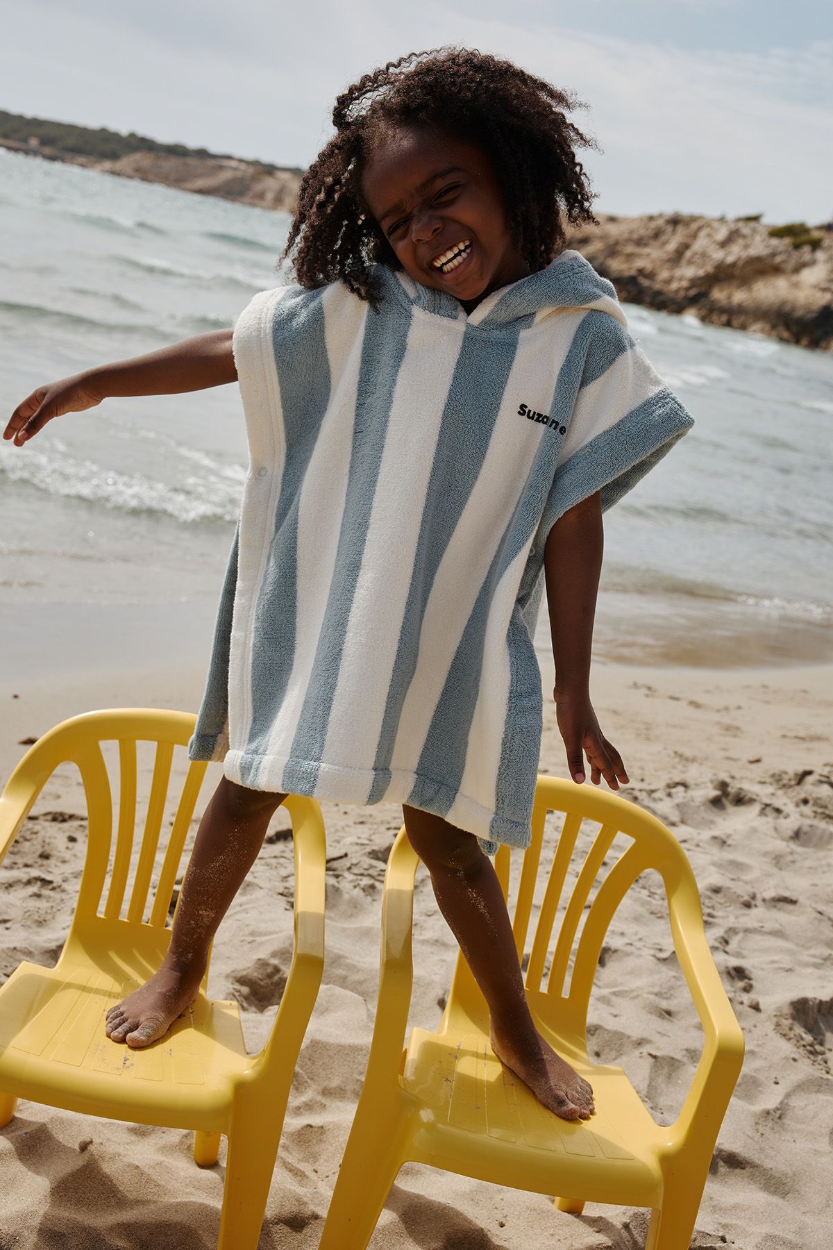 poncho rayé en éponge personnalisable pour enfant
