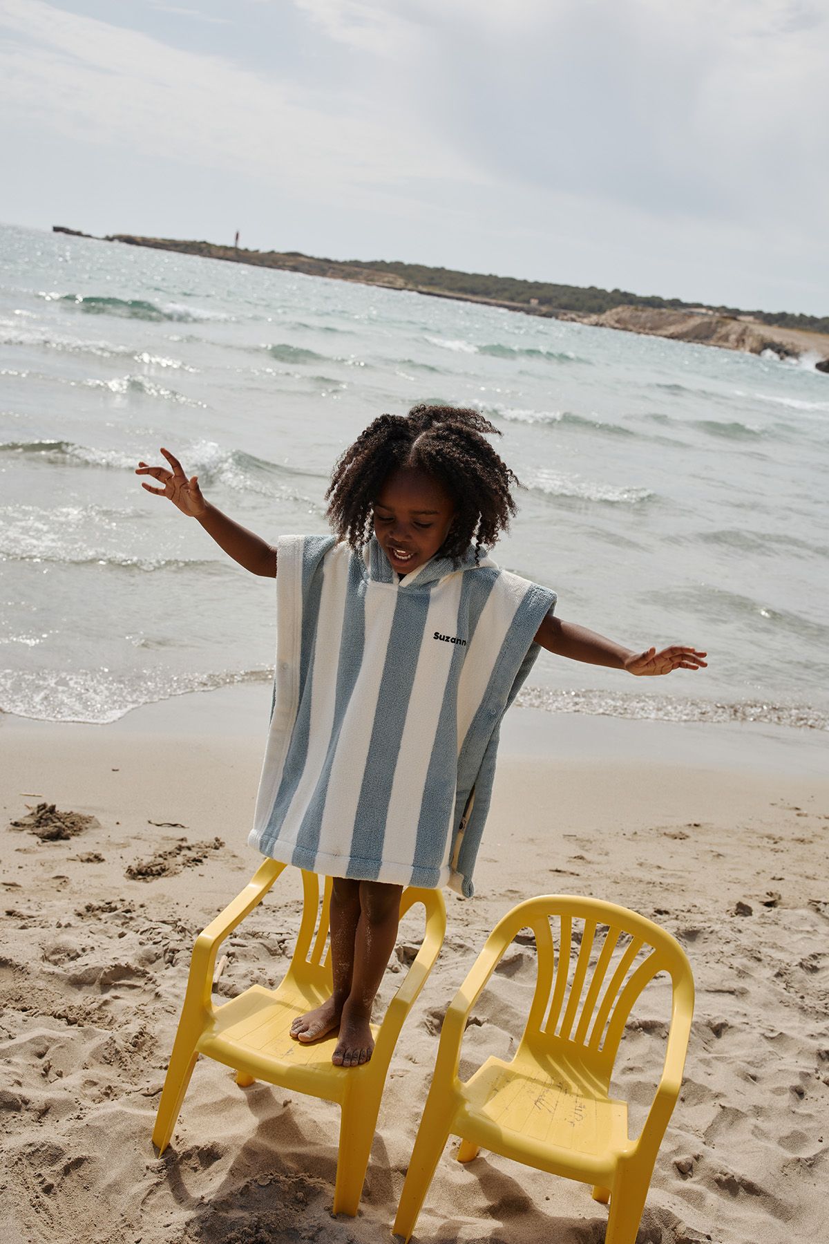 poncho rayé en éponge personnalisable pour enfant