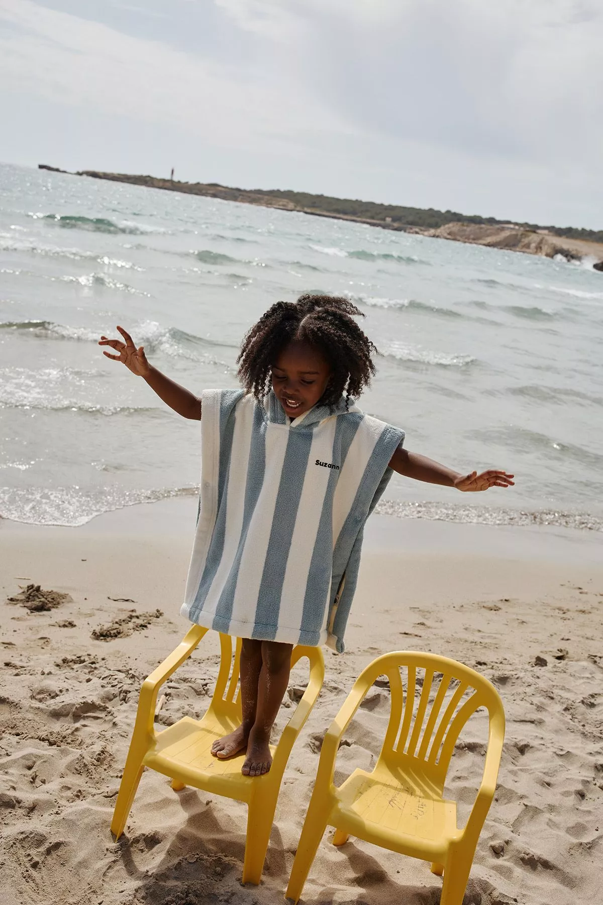 personalizable striped sponge poncho for children
