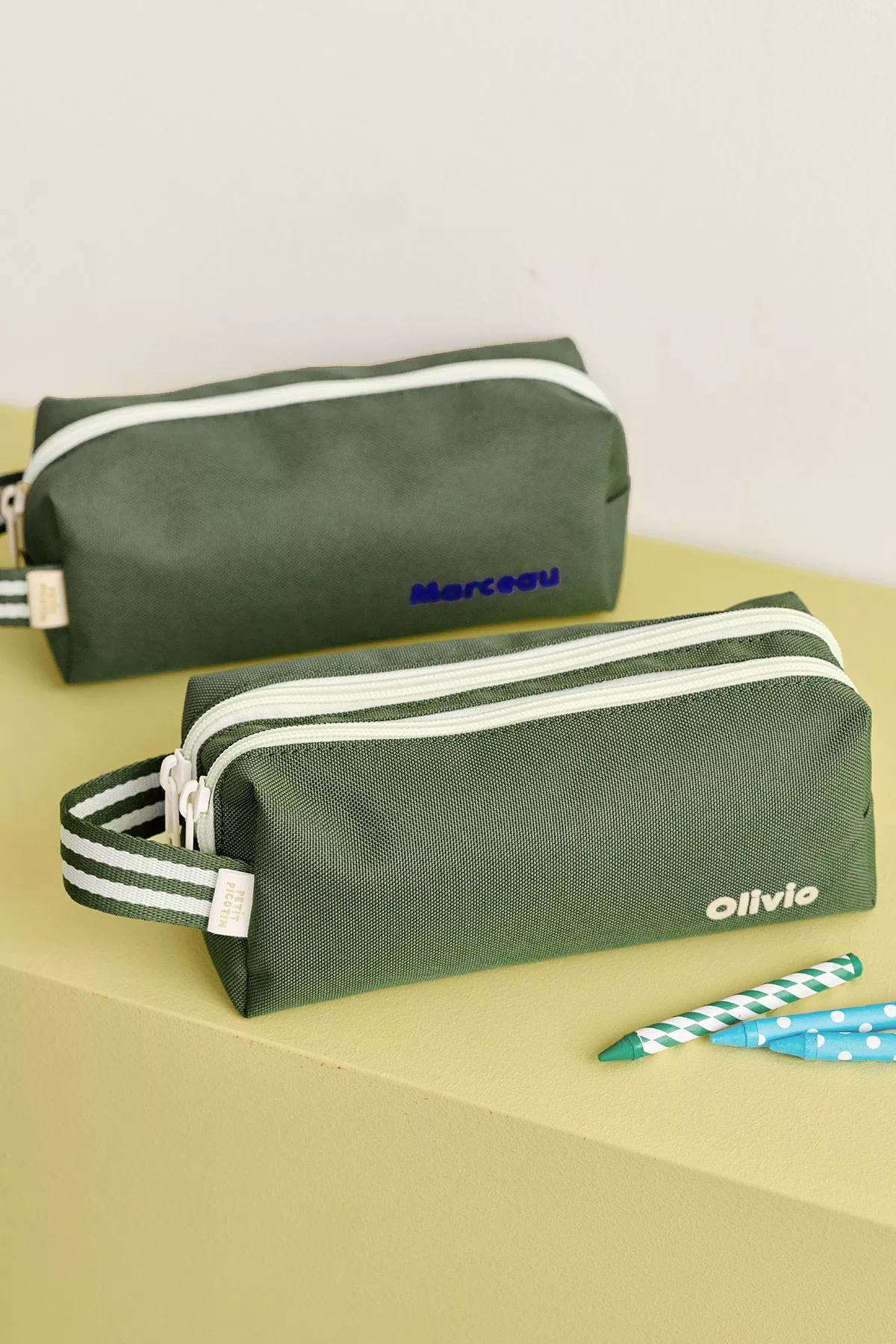 trousse à crayons enfant personnalisable avec double compartiments avec zip