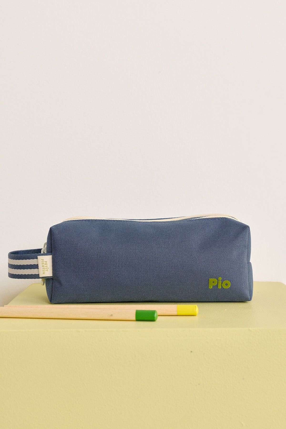 trousse à crayons enfant personnalisable avec double compartiments avec zip