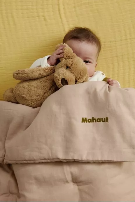 couverture matelassée pour bébé unie et personnalisable