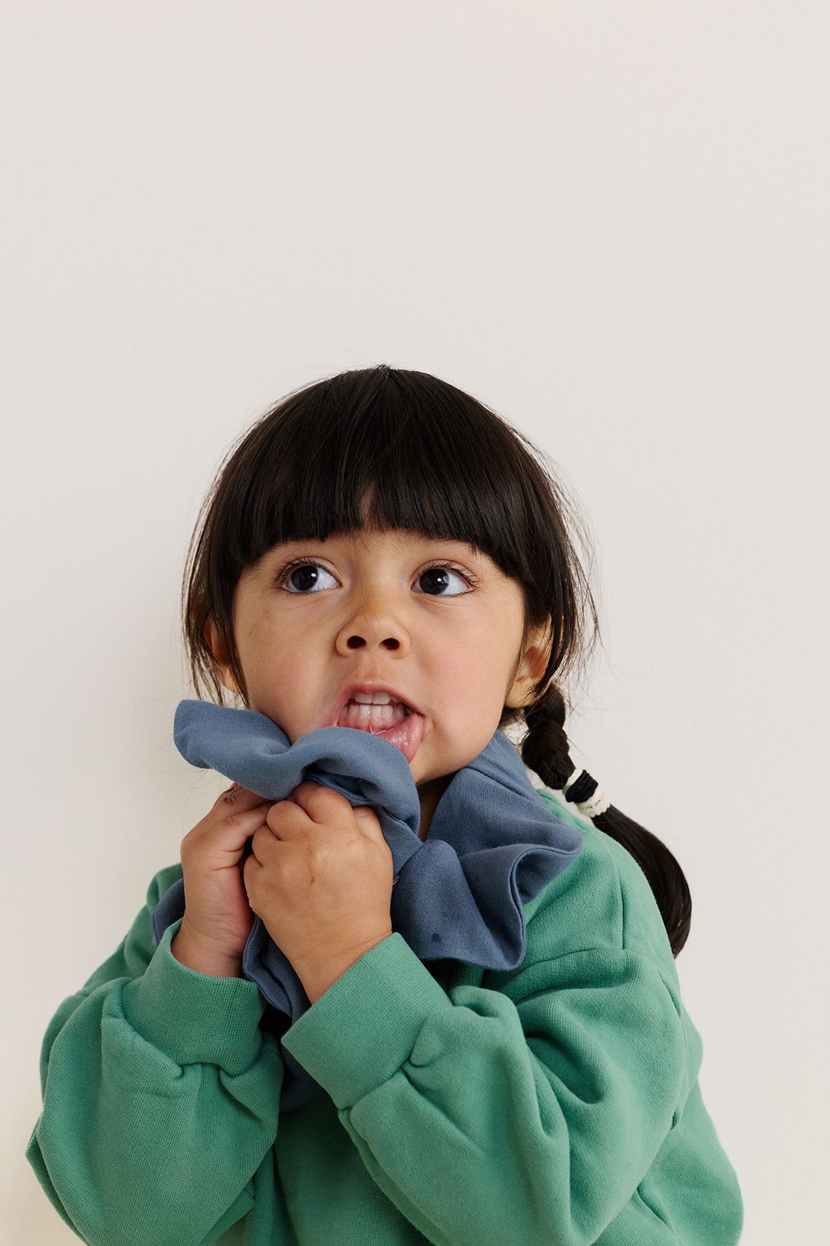 bavoir élastique serviette de table enfant personnalisable 