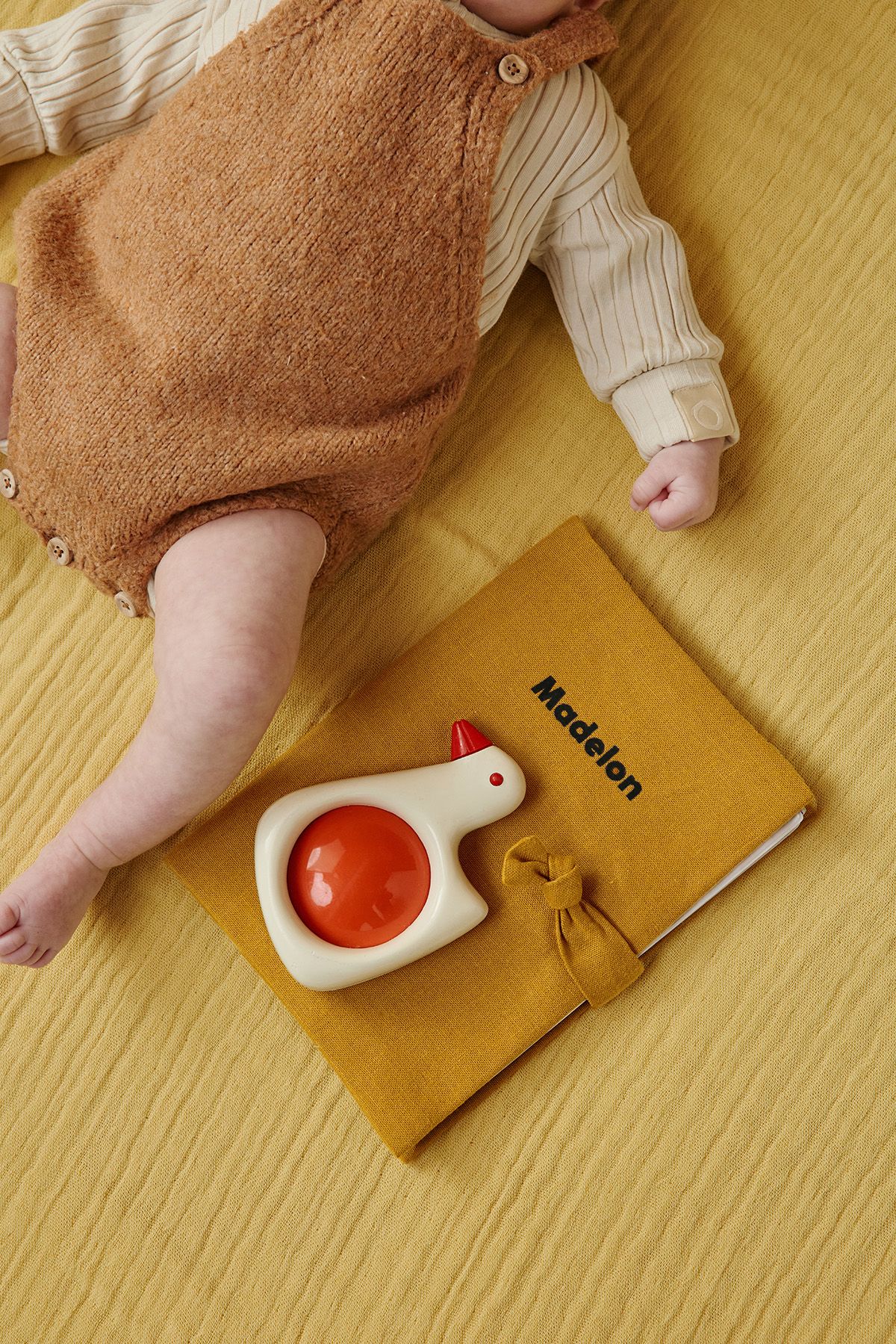 protège carnet de santé en lin personnalisé - idée cadeau de naissance personnalisée