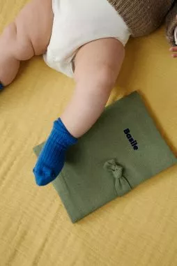 protège carnet de santé en lin personnalisé - idée cadeau de naissance personnalisée