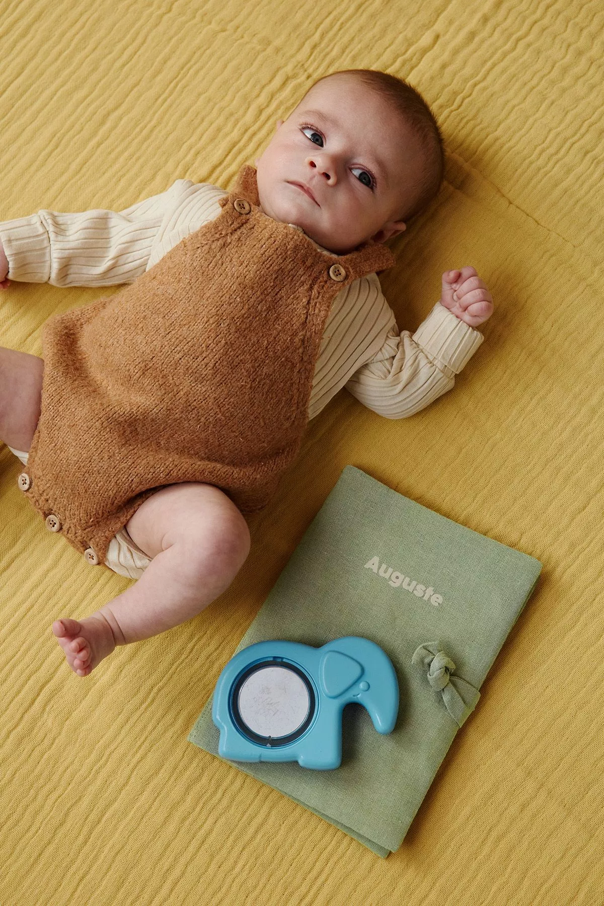 protège carnet de santé en lin personnalisé - idée cadeau de naissance personnalisée
