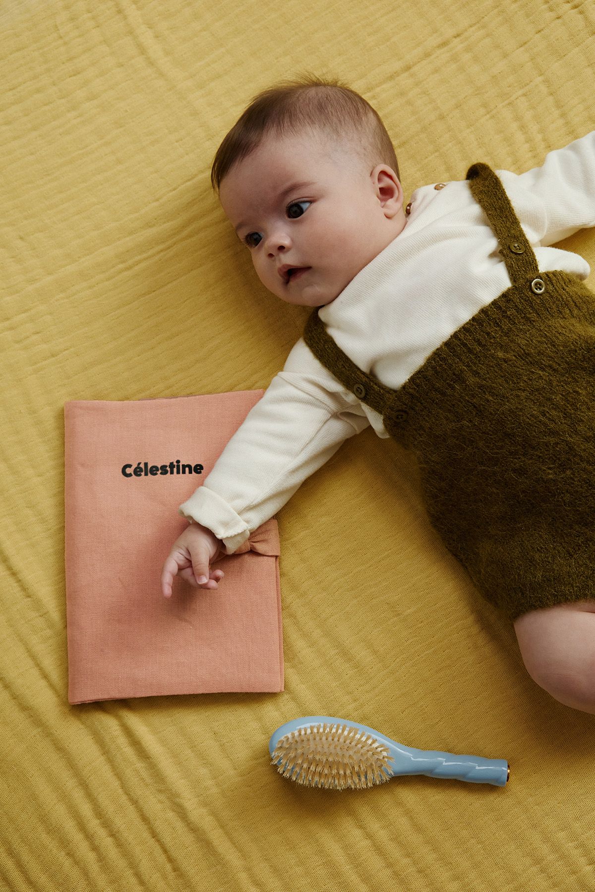 protège carnet de santé en lin personnalisé - idée cadeau de naissance personnalisée