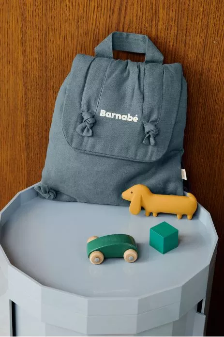 sac à dos bébé en lin personnalisable cadeau naissance crèche école maternelle