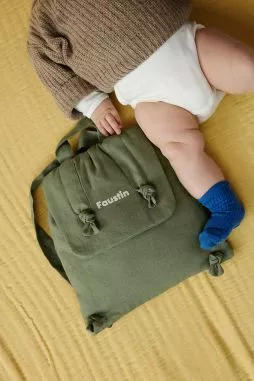 sac à dos bébé en lin personnalisable cadeau naissance crèche école maternelle