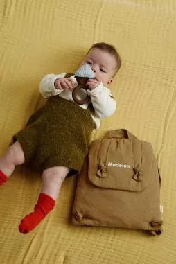 sac à dos bébé en lin personnalisable cadeau naissance crèche école maternelle