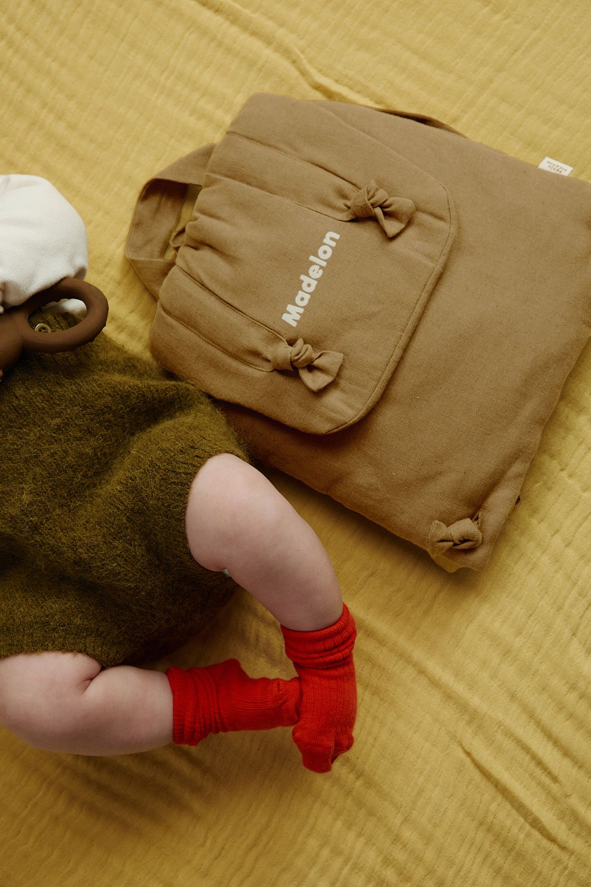 sac à dos bébé en lin personnalisable cadeau naissance crèche école maternelle