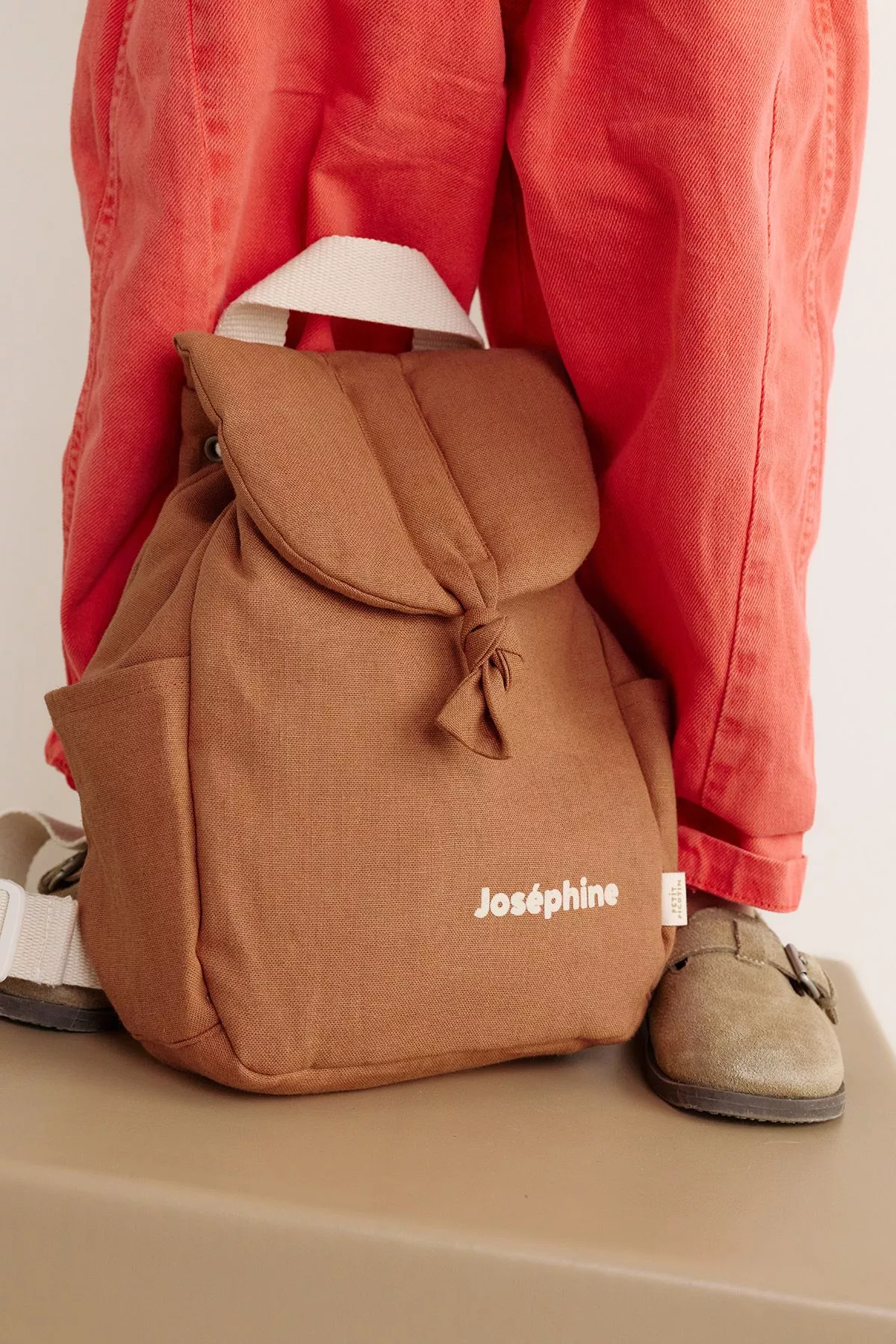 personalizable linen baby backpack with adjustable straps