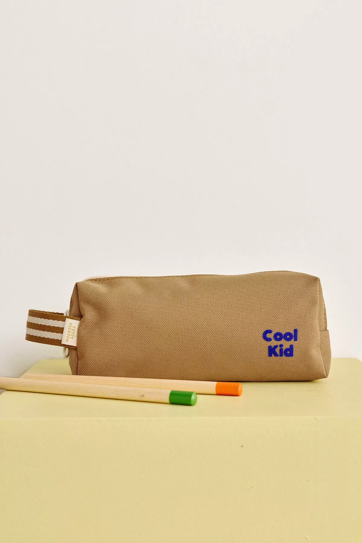 trousse à crayons enfant personnalisable avec double compartiments avec zip
