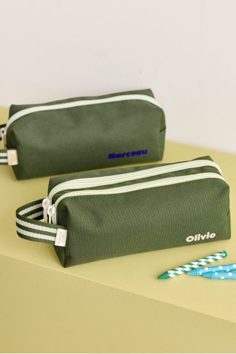 bonito estuche escolar liso y personalizado con cremallera
