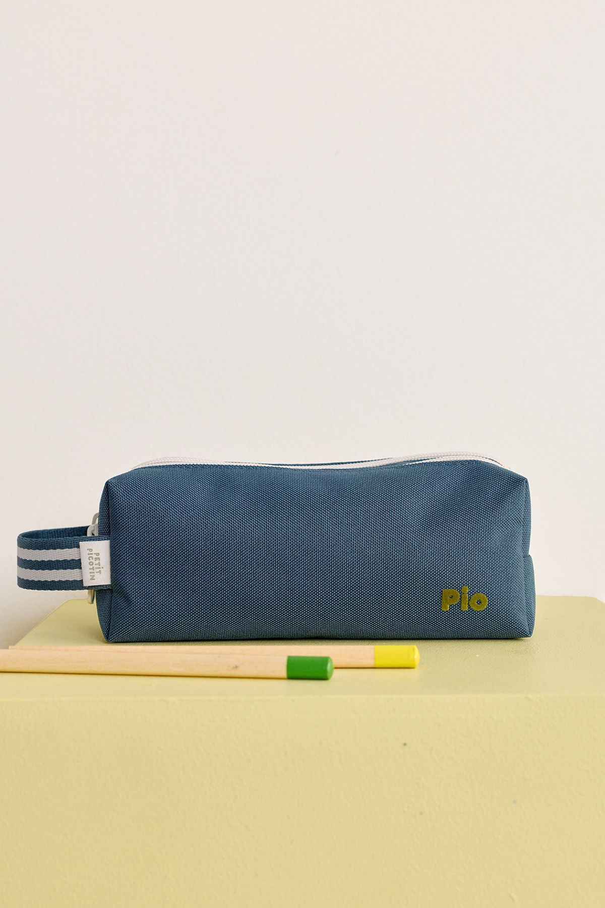 trousse à crayons enfant personnalisable avec double compartiments avec zip