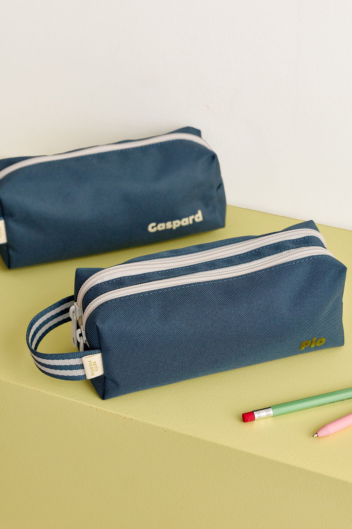 trousse à crayons enfant personnalisable avec double compartiments avec zip