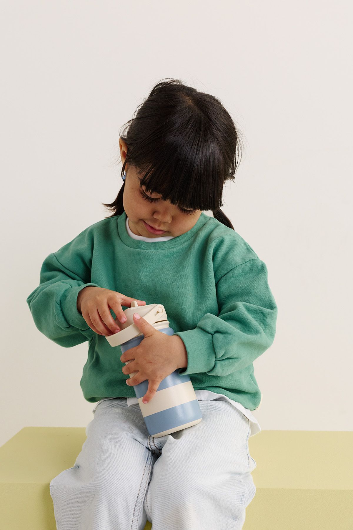 bonita cantimplora de rayas infantil personalizable