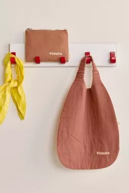 small plain zippered pouch to personalize
